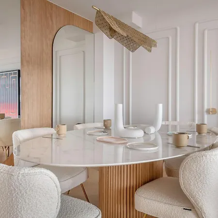 De Standing En Front De Mer, Pour 4